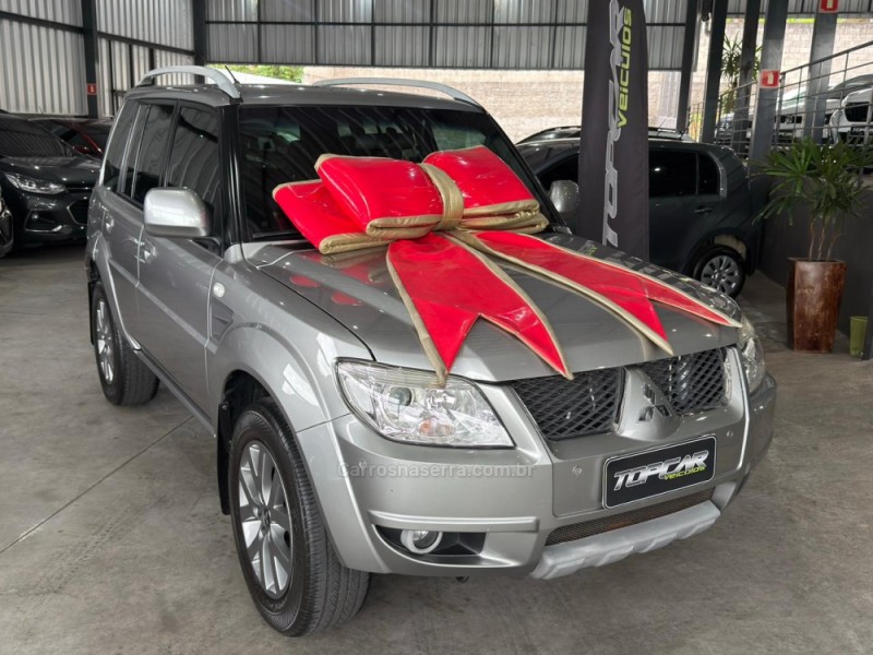 pajero tr4 2.0 4x2 16v gasolina 4p automatico 2014 campo bom