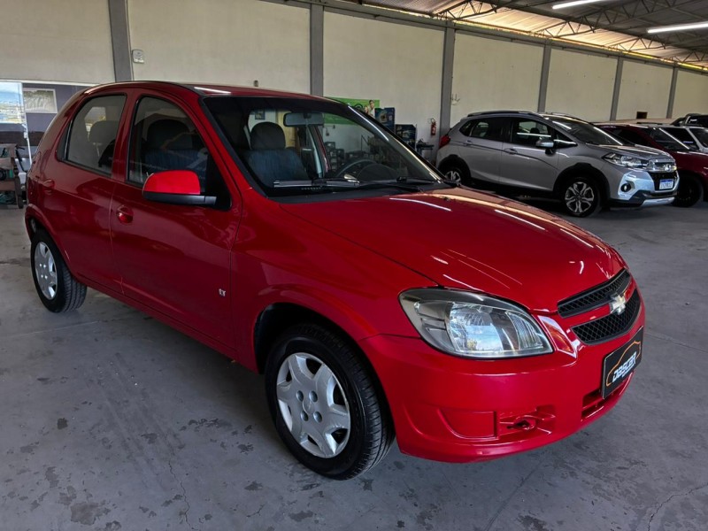 CELTA 1.0 MPFI VHCE LIFE 8V FLEX 4P MANUAL - 2012 - BOM PRINCíPIO