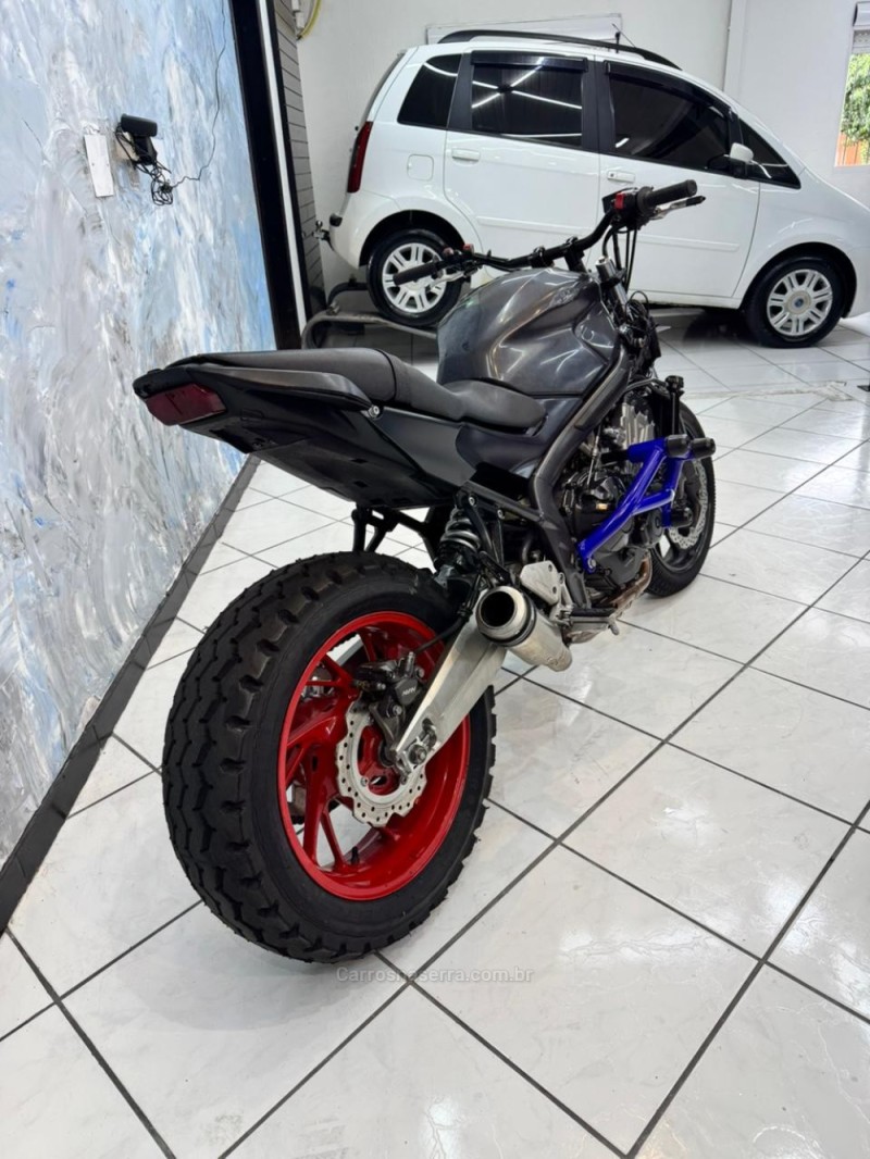 CB 650R  - 2016 - CAXIAS DO SUL