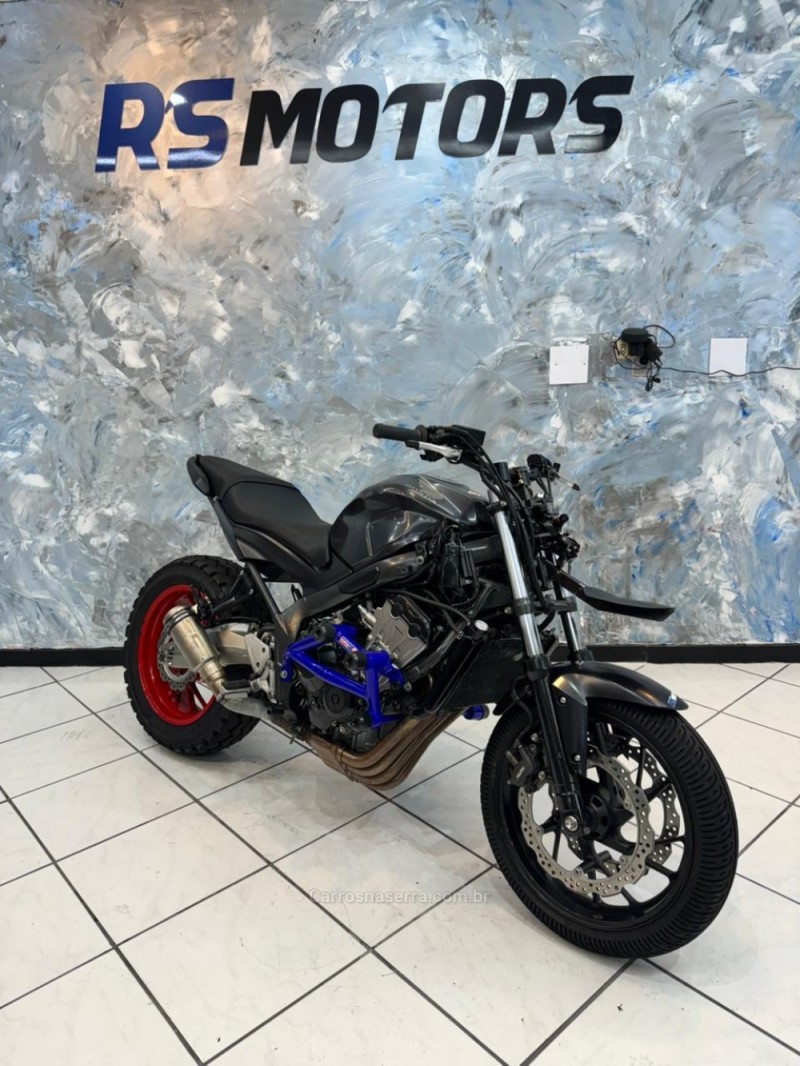 CB 650R  - 2016 - CAXIAS DO SUL