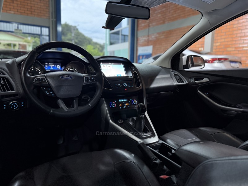 FOCUS 1.6 SE PLUS 16V FLEX 4P MANUAL - 2018 - BENTO GONçALVES