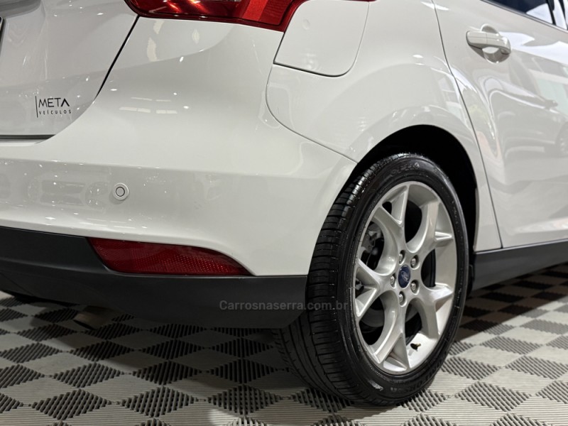 FOCUS 1.6 SE PLUS 16V FLEX 4P MANUAL - 2018 - BENTO GONçALVES