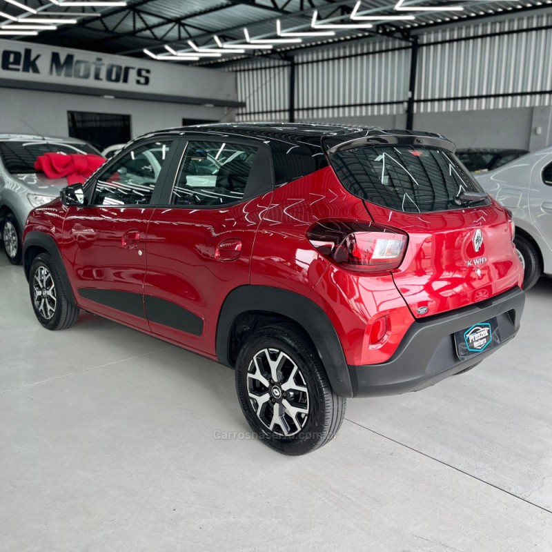 KWID 1.0 12V SCE FLEX INTENSE MANUAL - 2022 - CANOAS