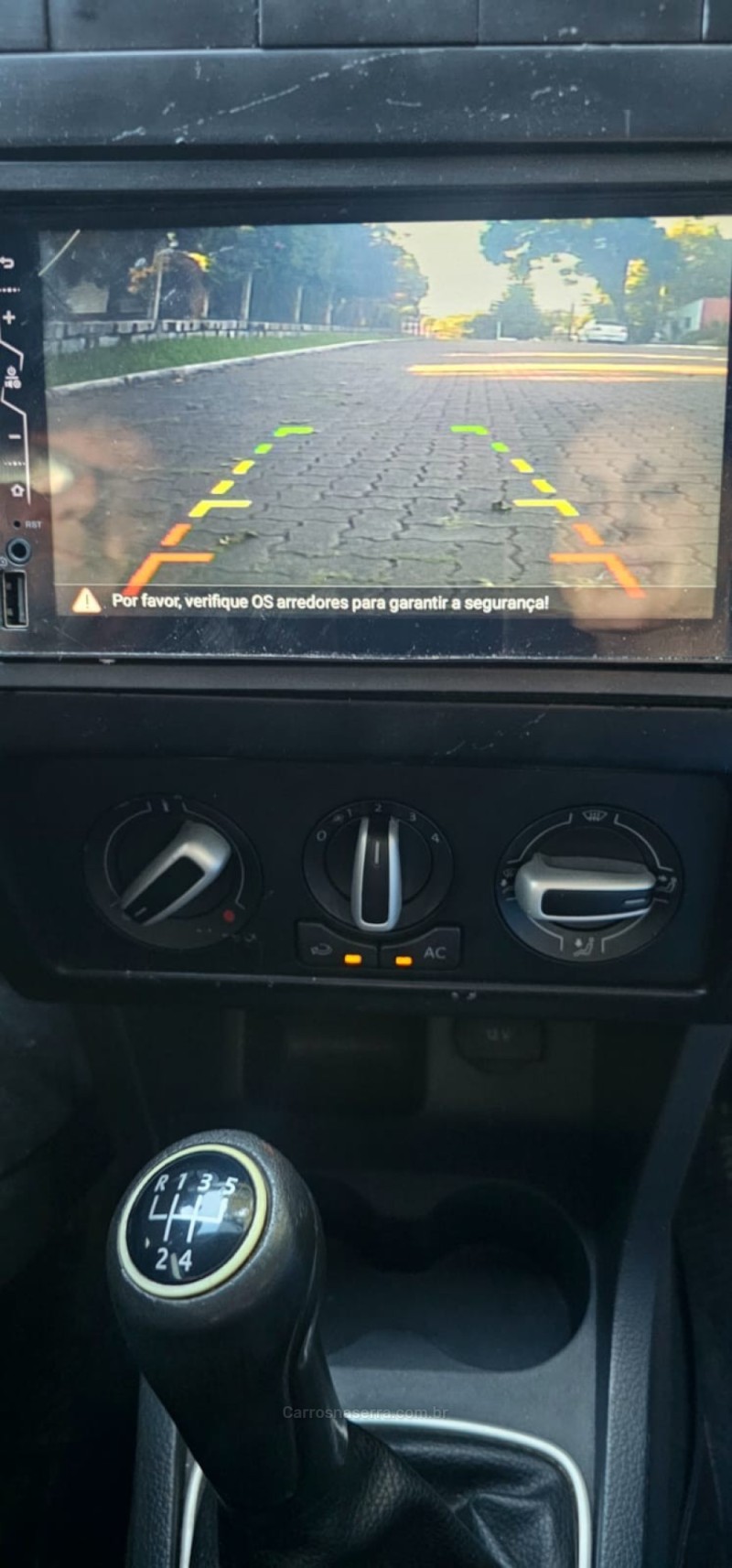 FOX 1.0 MI 8V FLEX 4P MANUAL - 2012 - IVOTI