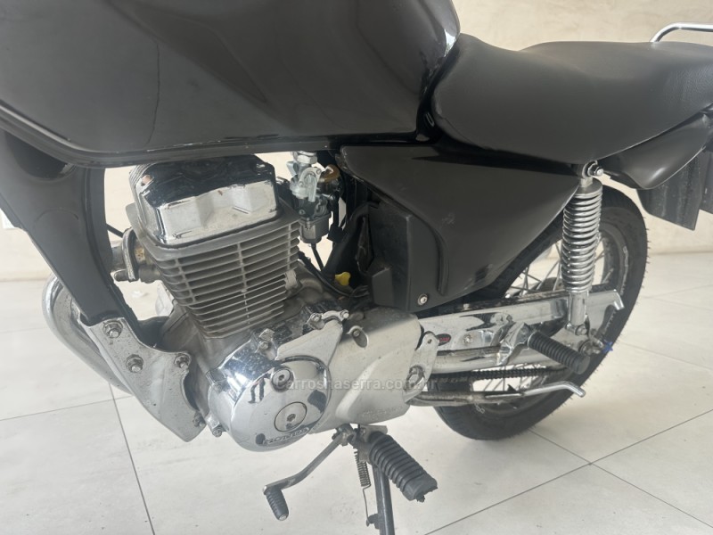 CG 150 TITAN KS - 2004 - CANELA
