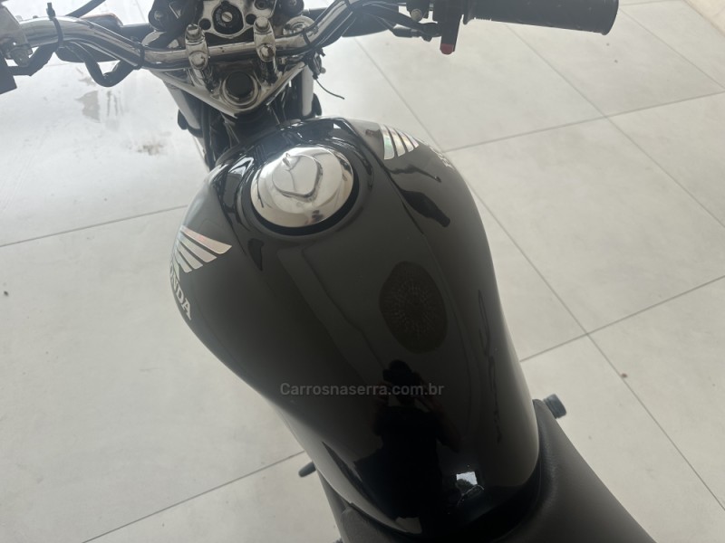 CG 150 TITAN KS - 2004 - CANELA
