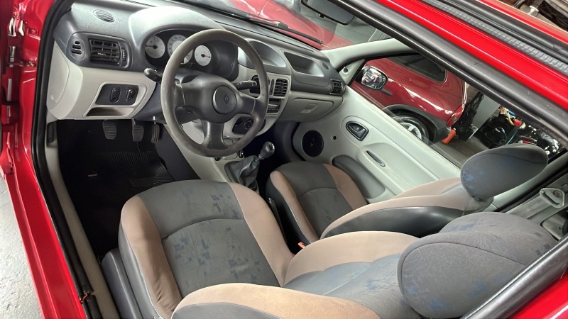 CLIO 1.0 AUTHENTIQUE 8V GASOLINA 2P MANUAL - 2005 - CAXIAS DO SUL