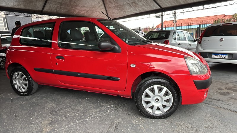 CLIO 1.0 AUTHENTIQUE 8V GASOLINA 2P MANUAL - 2005 - CAXIAS DO SUL