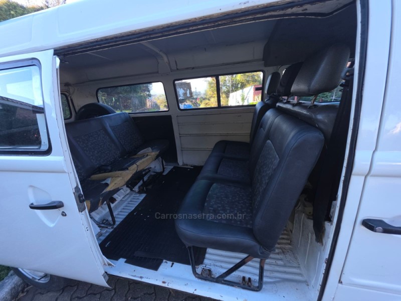 KOMBI 1.4 MI FURGÃO 8V FLEX 3P MANUAL - 2008 - IVOTI