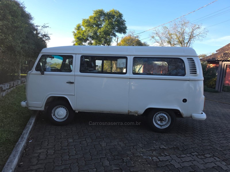 KOMBI 1.4 MI FURGÃO 8V FLEX 3P MANUAL - 2008 - IVOTI