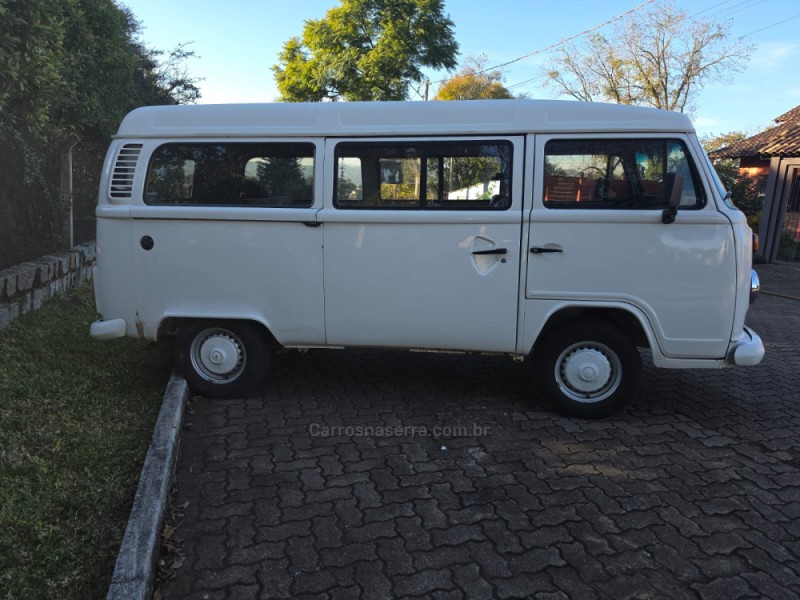 KOMBI 1.4 MI FURGÃO 8V FLEX 3P MANUAL - 2008 - IVOTI