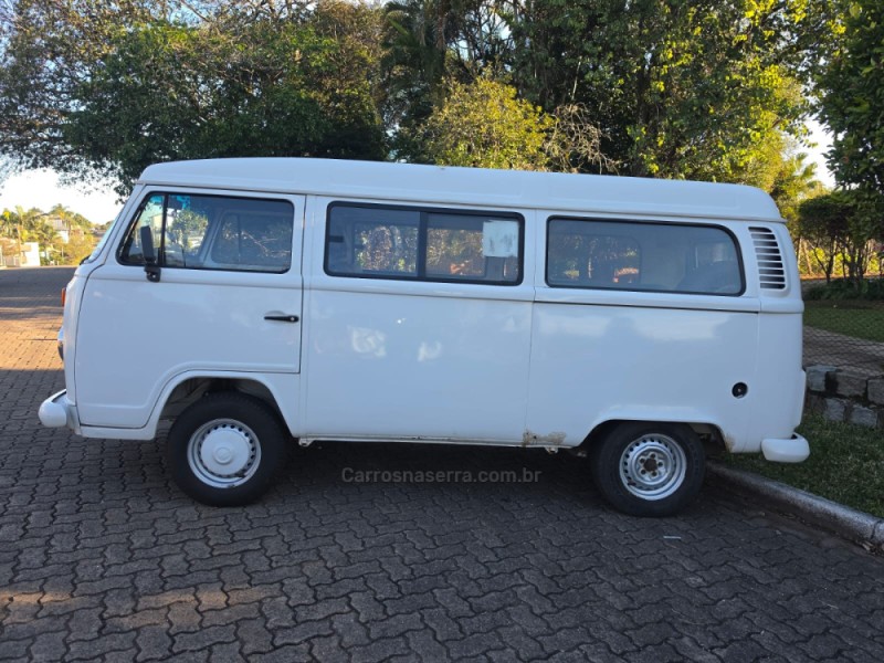 KOMBI 1.4 MI FURGÃO 8V FLEX 3P MANUAL - 2008 - IVOTI