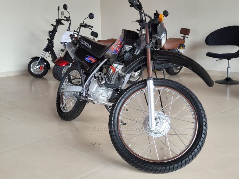 XLR 125  - 2001 - CANELA