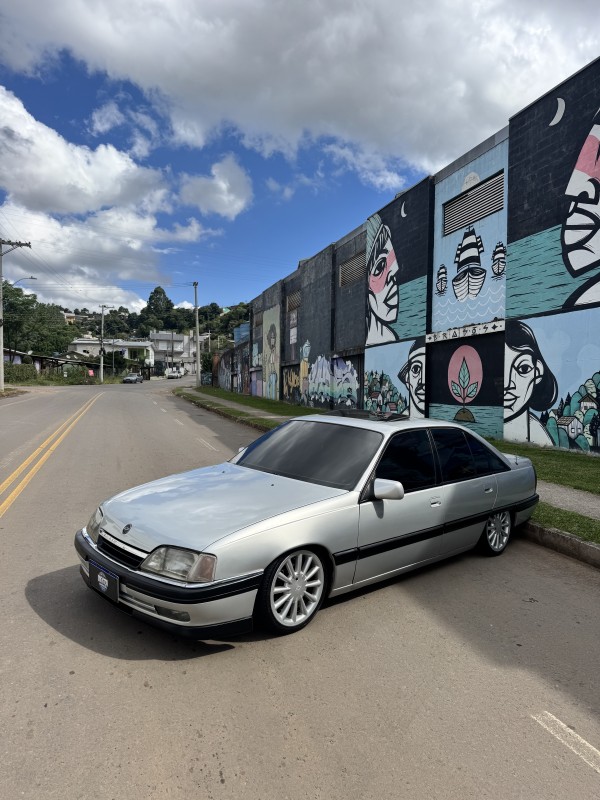 OMEGA 2.0 MPFI GLS 8V GASOLINA 4P MANUAL - 2004 - CAXIAS DO SUL