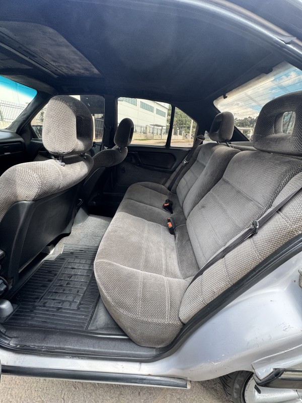 OMEGA 2.0 MPFI GLS 8V GASOLINA 4P MANUAL - 2004 - CAXIAS DO SUL