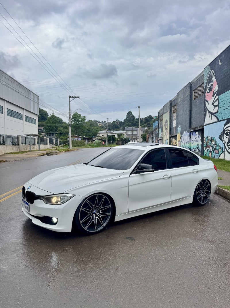 328I 2.0 M SPORT 16V ACTIVEFLEX 4P AUTOMÁTICO - 2014 - CAXIAS DO SUL