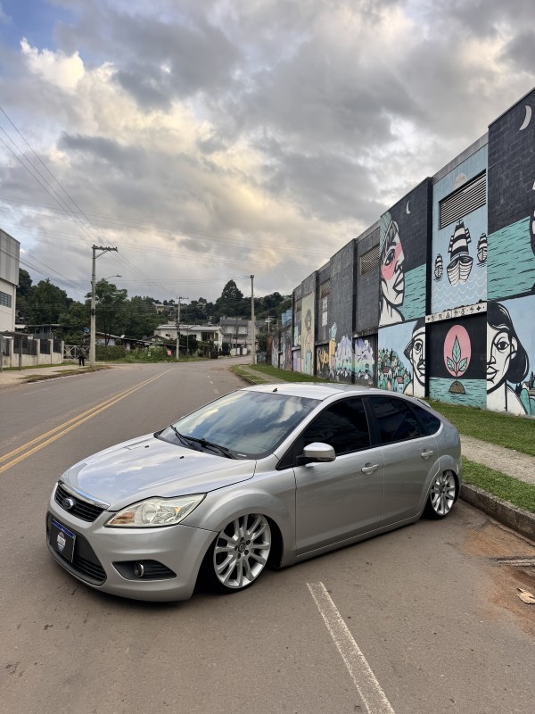 FOCUS 2.0 FC 16V GASOLINA 4P MANUAL - 2009 - CAXIAS DO SUL