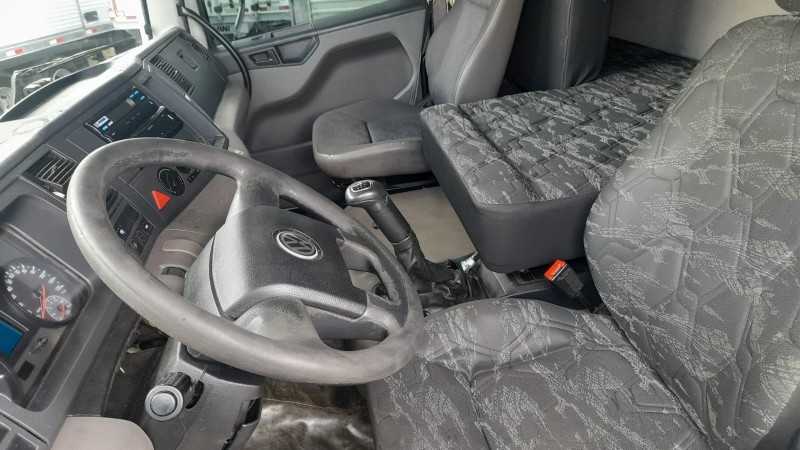 24-280 E CONSTELLATION 6X2 - 2014 - CAXIAS DO SUL