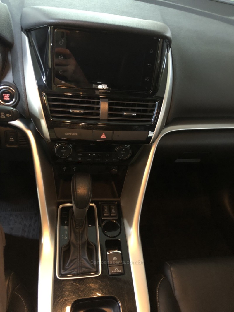 ECLIPSE CROSS 1.5 HPE-S 16V GASOLINA 4P AUTOMÁTICO - 2024 - FARROUPILHA