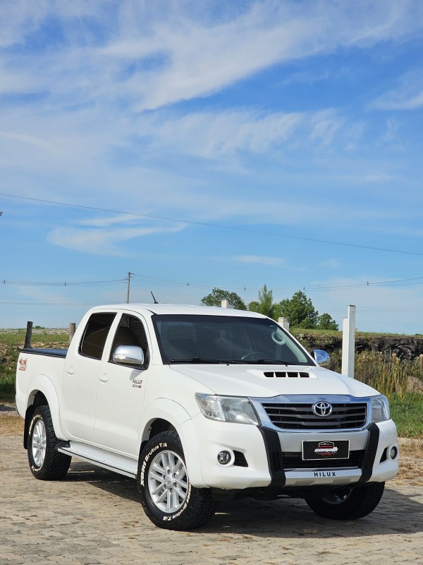 HILUX 3.0 SRV 4X4 CD 16V TURBO INTERCOOLER DIESEL 4P AUTOMÁTICO - 2014 - ANTôNIO PRADO