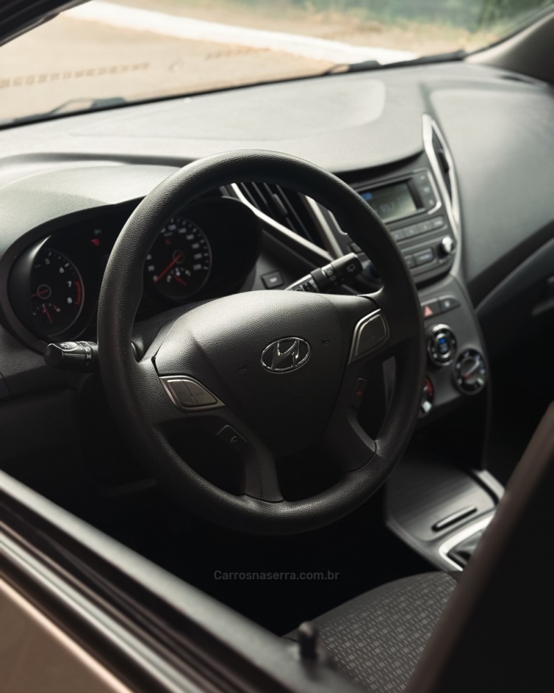 HB20 1.0 COMFORT PLUS 12V FLEX 4P MANUAL - 2019 - NOVO HAMBURGO