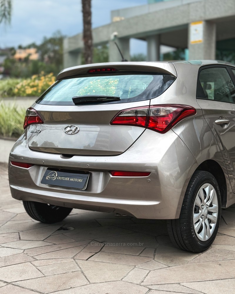 HB20 1.0 COMFORT PLUS 12V FLEX 4P MANUAL - 2019 - NOVO HAMBURGO