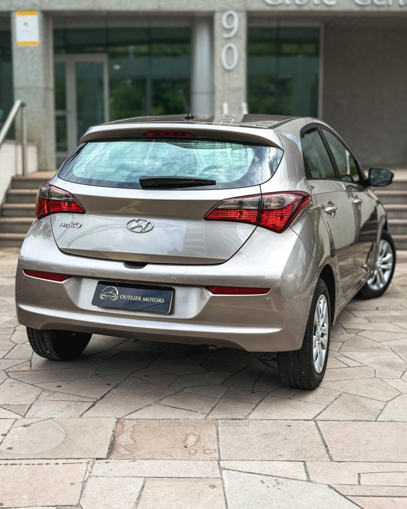 HB20 1.0 COMFORT PLUS 12V FLEX 4P MANUAL - 2019 - NOVO HAMBURGO