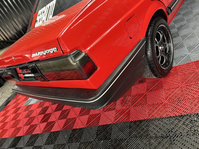 VOYAGE 1.8 GL 8V GASOLINA 4P MANUAL - 1993 - CAXIAS DO SUL