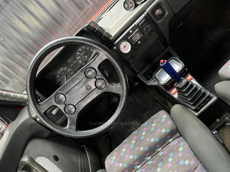 VOYAGE 1.8 GL 8V GASOLINA 4P MANUAL - 1993 - CAXIAS DO SUL