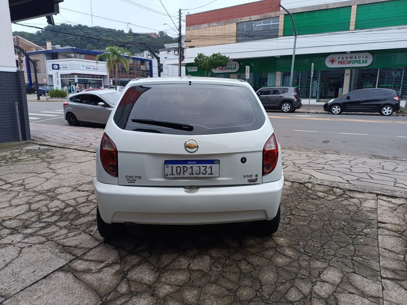 CELTA 1.0 MPFI VHCE LIFE 8V FLEX 4P MANUAL - 2010 - FLORES DA CUNHA