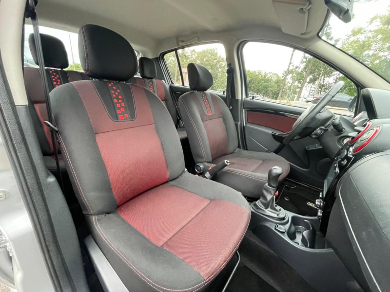 SANDERO 1.6 STEPWAY 8V FLEX 4P MANUAL - 2014 - CAXIAS DO SUL