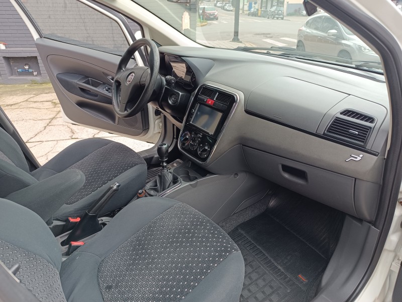 PUNTO 1.8 HLX 8V FLEX 4P MANUAL - 2008 - FLORES DA CUNHA