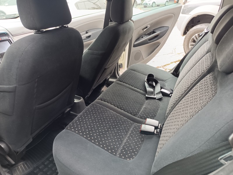 PUNTO 1.8 HLX 8V FLEX 4P MANUAL - 2008 - FLORES DA CUNHA