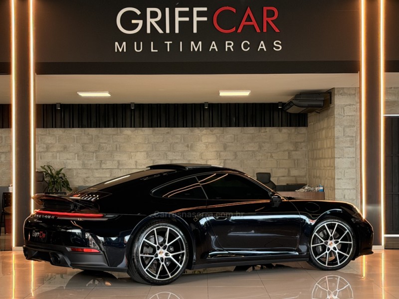 911 3.0 CARRERA COUPÉ AUTOMÁTICO - 2026 - DOIS IRMãOS