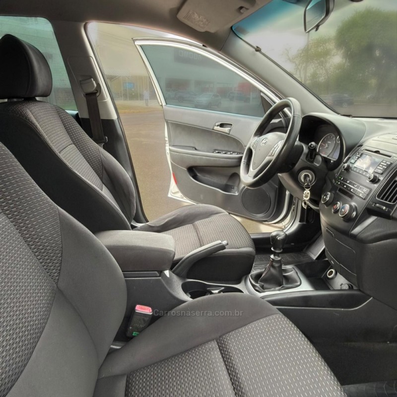 I30 2.0 MPI 16V GASOLINA 4P MANUAL - 2011 - NOVO HAMBURGO