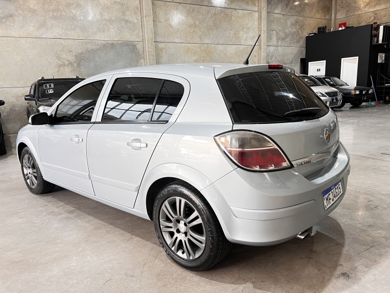 VECTRA 2.0 MPFI GT HATCH 8V FLEX 4P MANUAL - 2009 - CAXIAS DO SUL