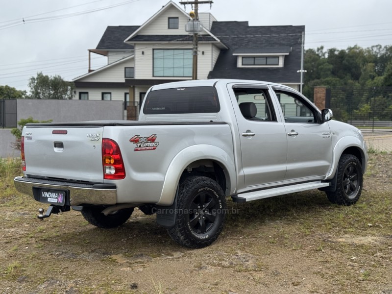 HILUX 3.0 SRV 4X4 CD 16V TURBO INTERCOOLER DIESEL 4P MANUAL - 2011 - FLORES DA CUNHA