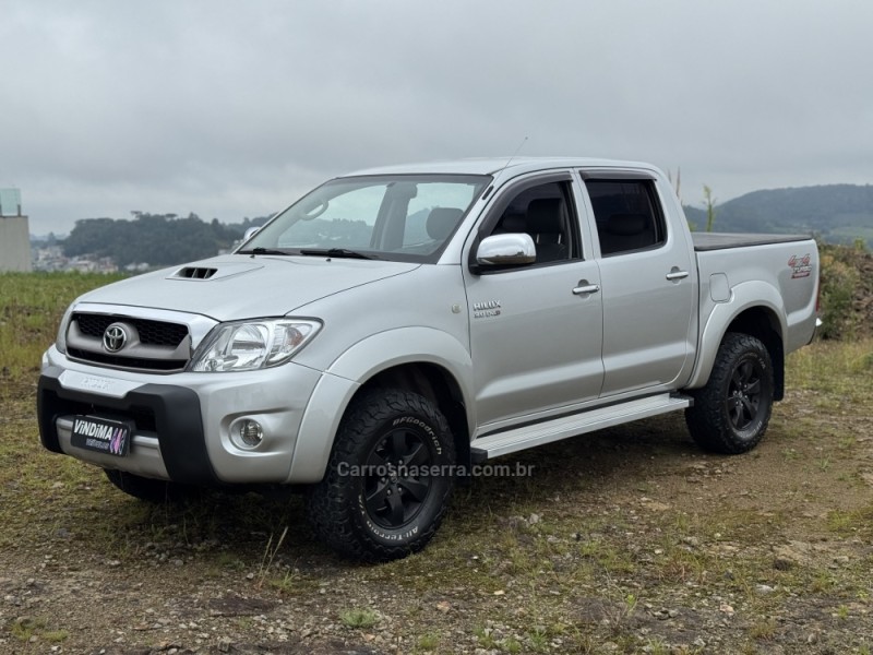 HILUX 3.0 SRV 4X4 CD 16V TURBO INTERCOOLER DIESEL 4P MANUAL - 2011 - FLORES DA CUNHA