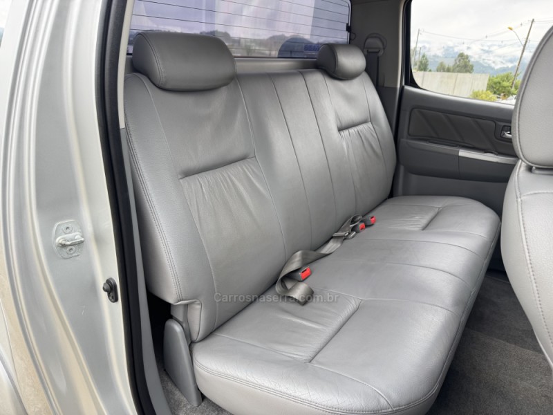 HILUX 3.0 SRV 4X4 CD 16V TURBO INTERCOOLER DIESEL 4P MANUAL - 2011 - FLORES DA CUNHA