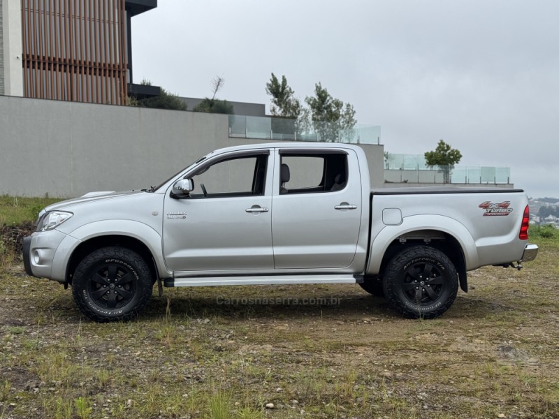HILUX 3.0 SRV 4X4 CD 16V TURBO INTERCOOLER DIESEL 4P MANUAL - 2011 - FLORES DA CUNHA