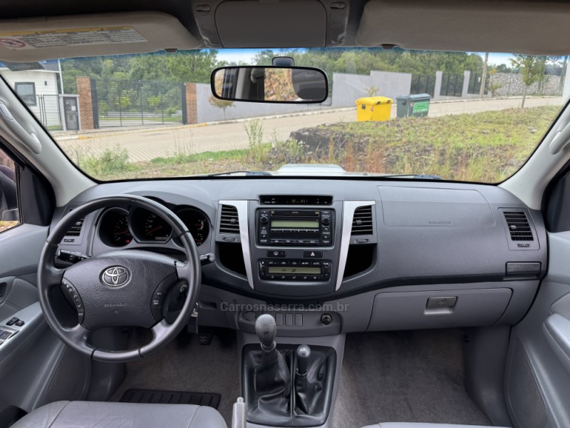 HILUX 3.0 SRV 4X4 CD 16V TURBO INTERCOOLER DIESEL 4P MANUAL - 2011 - FLORES DA CUNHA