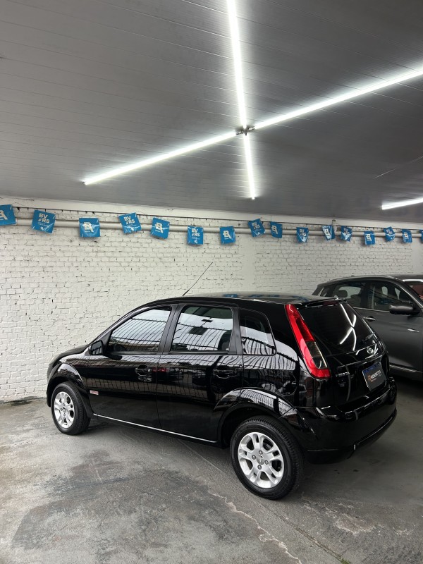 FIESTA 1.6 MPI CLASS HATCH 8V FLEX 4P MANUAL - 2013 - CAXIAS DO SUL