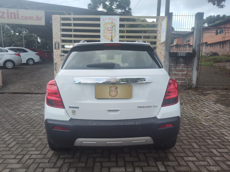 TRACKER 1.8 MPFI LTZ 4X2 16V FLEX 4P AUTOMÁTICO - 2015 - CANELA