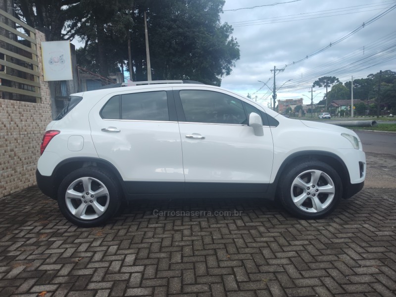 TRACKER 1.8 MPFI LTZ 4X2 16V FLEX 4P AUTOMÁTICO - 2015 - CANELA