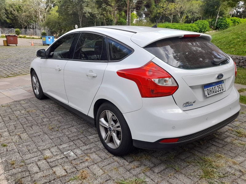 FOCUS 1.6 SE HATCH 16V FLEX 4P AUTOMÁTICO - 2015 - FARROUPILHA