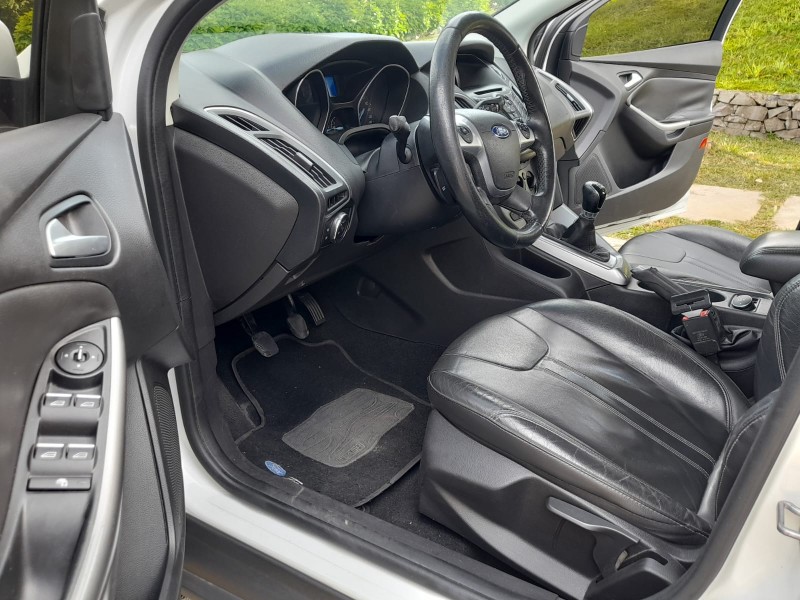 FOCUS 1.6 SE HATCH 16V FLEX 4P AUTOMÁTICO - 2015 - FARROUPILHA