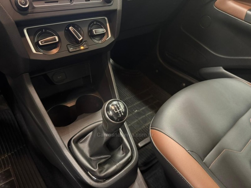 SAVEIRO 1.6 CROSS CD 16V FLEX 2P MANUAL - 2021 - VERANóPOLIS