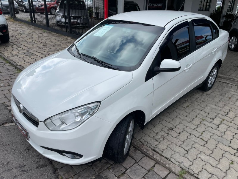 GRAND SIENA 1.4 MPI ATTRACTIVE 8V FLEX 4P MANUAL - 2014 - CAXIAS DO SUL