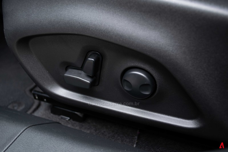 COMMANDER 2.0 OVERLAND TD380 4X4 TURBO DIESEL 4P AUTOMÁTICO - 2024 - GARIBALDI