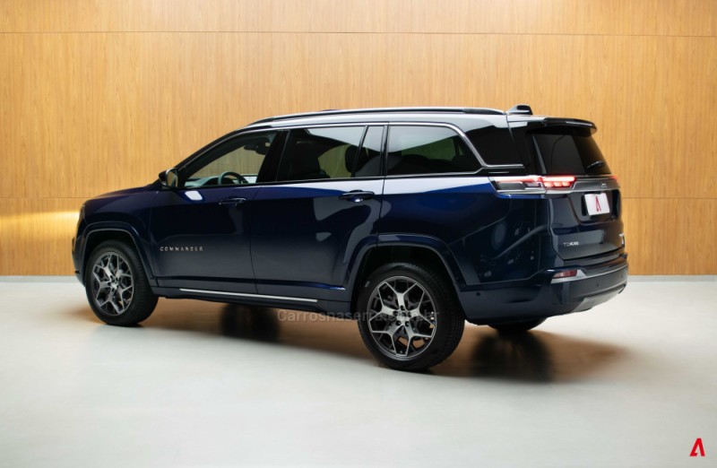 COMMANDER 2.0 OVERLAND TD380 4X4 TURBO DIESEL 4P AUTOMÁTICO - 2024 - GARIBALDI